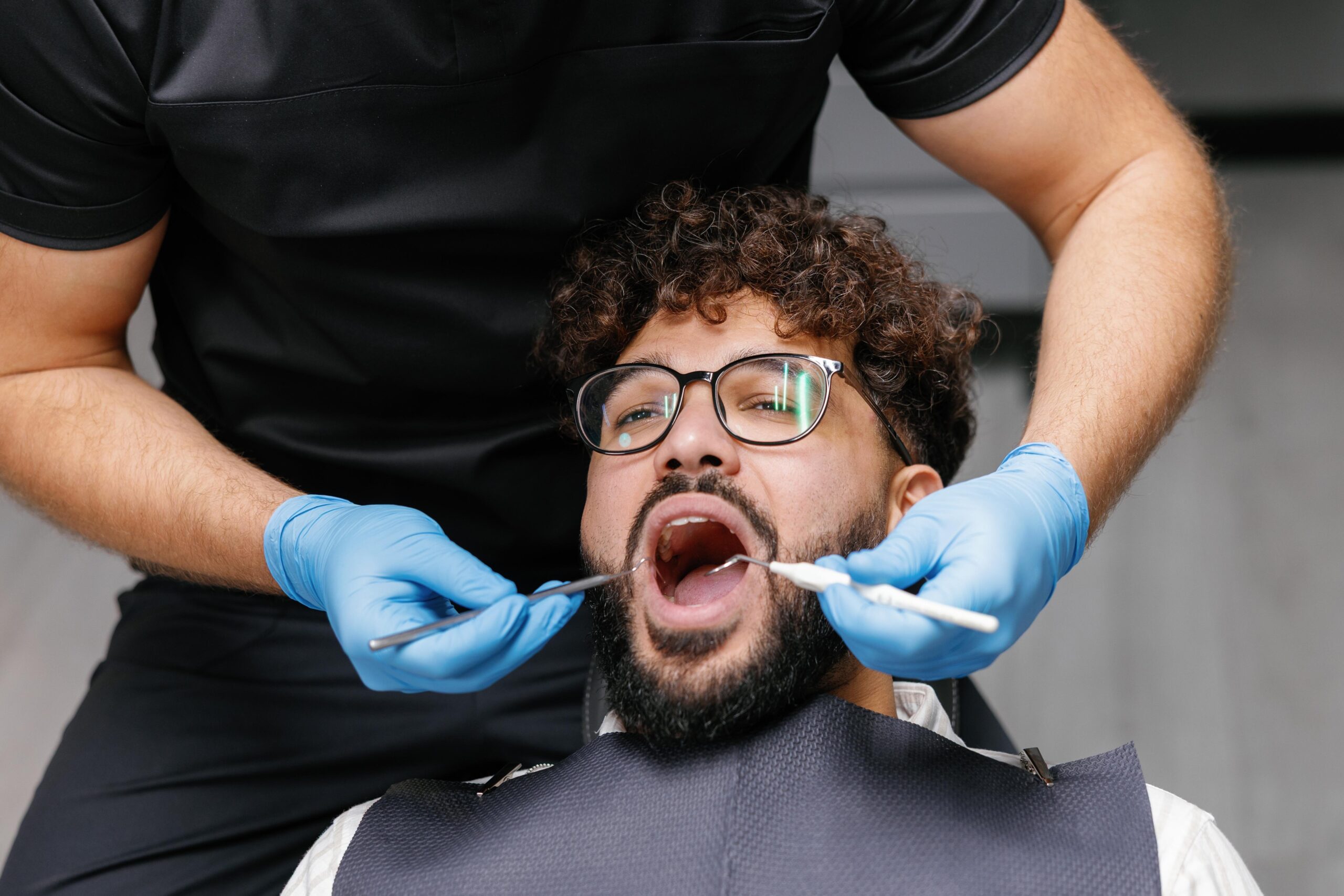 The Importance of Oral Health: A Complete Guide to a Healthy Smile